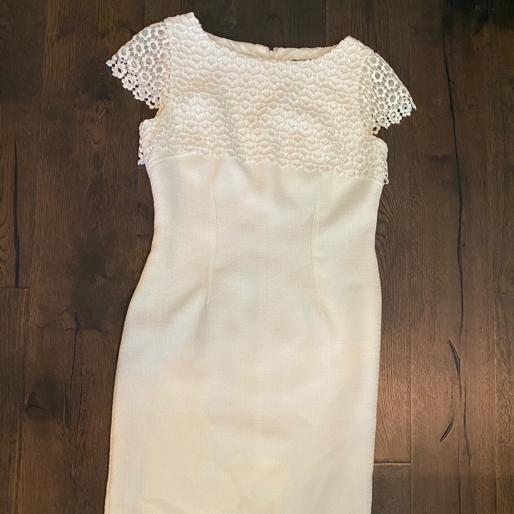 Tahari ivory knee length dress with lace